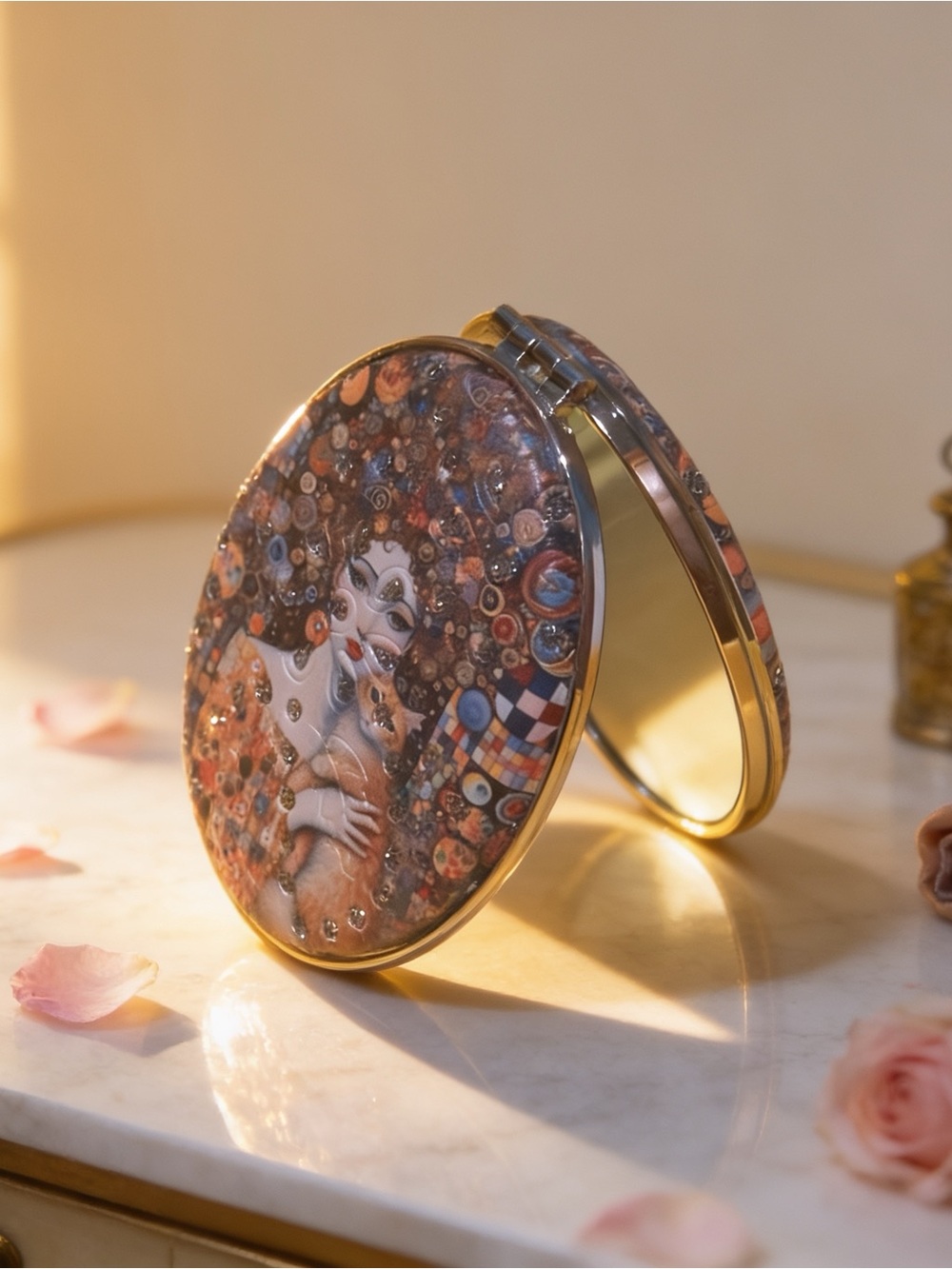 Decorative Dual Sided Compact Mirror in Multicolor